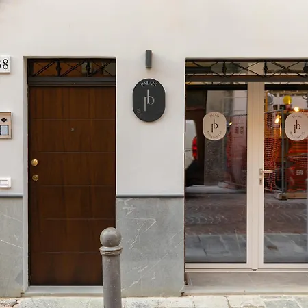 Palais Bernadette Apartmanhotel