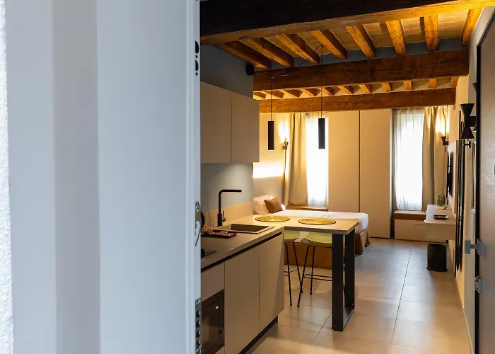 Palais Bernadette Appart hôtel Parme